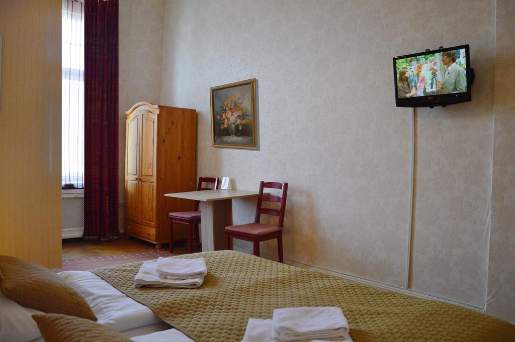 Hotel Pension Bella Berlim Quarto foto